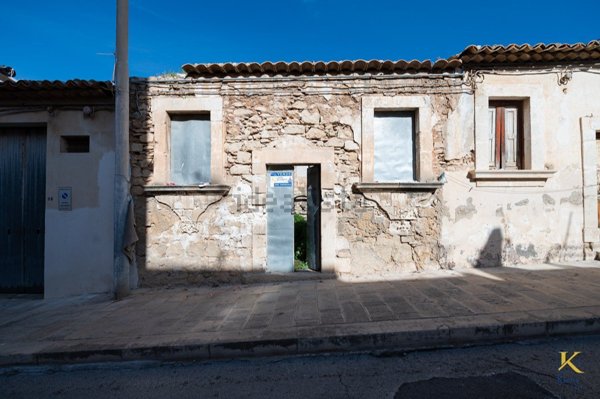 casa indipendente in vendita a Santa Croce Camerina