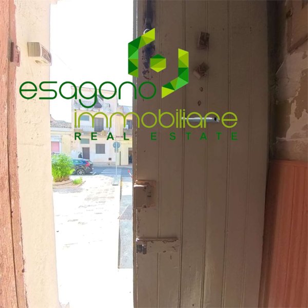 casa indipendente in vendita a Santa Croce Camerina