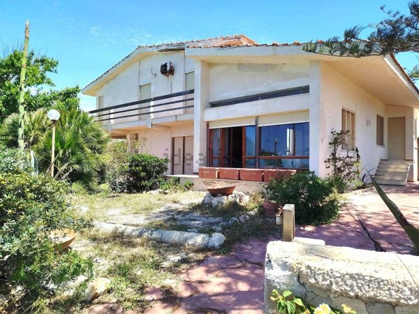casa indipendente in vendita a Santa Croce Camerina in zona Torre di Mezzo