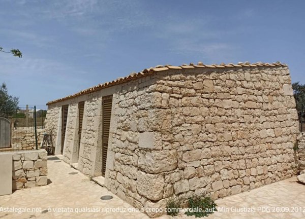 casa indipendente in vendita a Santa Croce Camerina in zona Biddemi