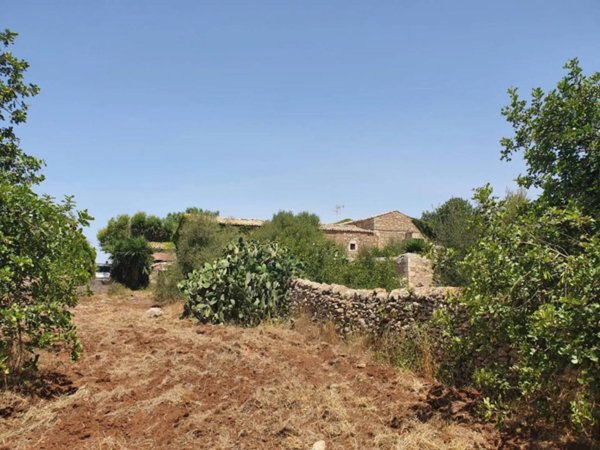 casa indipendente in vendita a Santa Croce Camerina