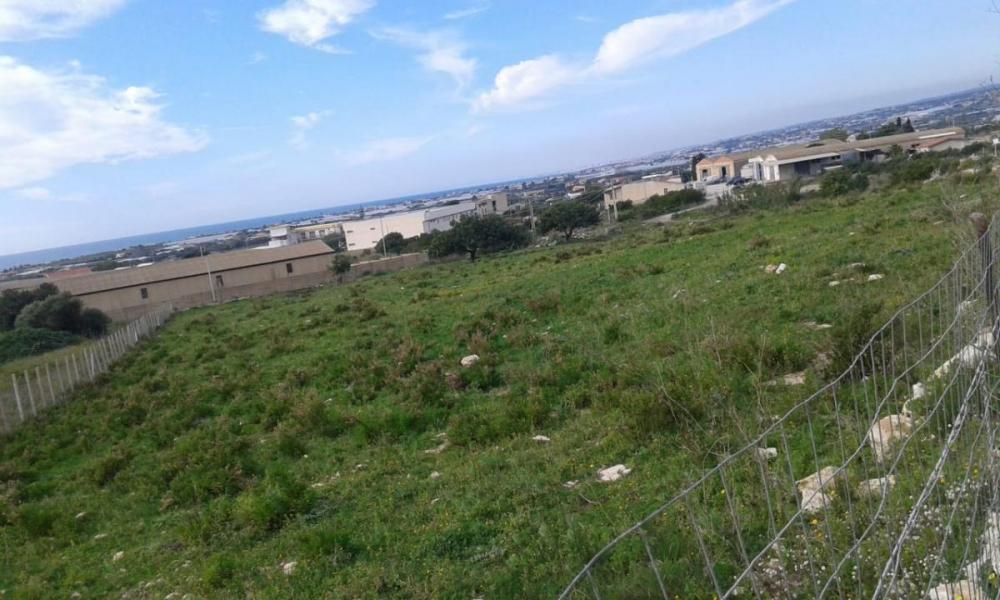 terreno edificabile in vendita a Scicli