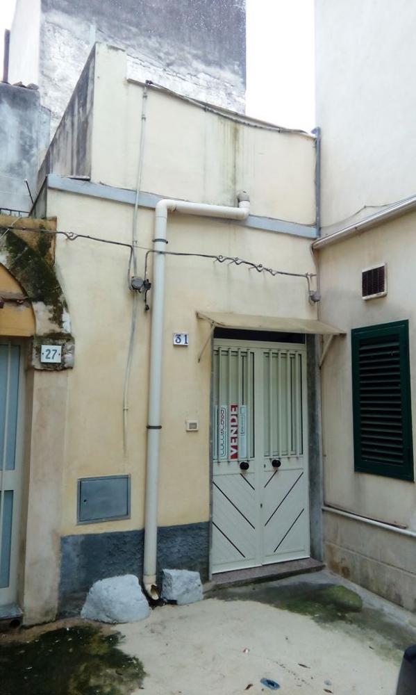 casa indipendente in vendita a Scicli