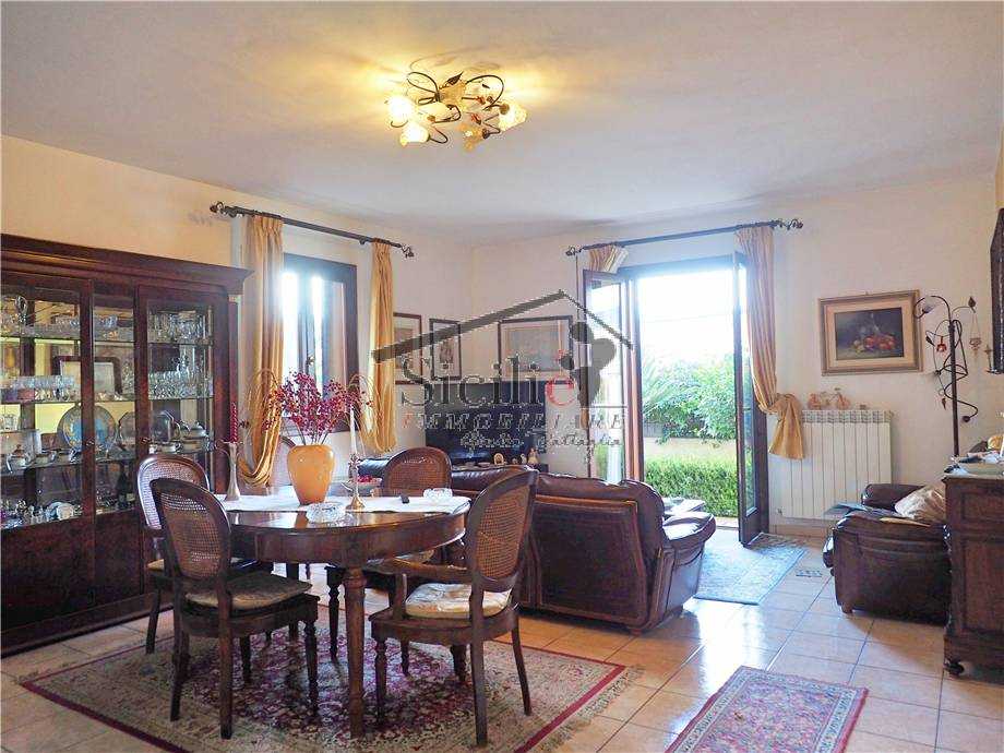 casa indipendente in vendita a Scicli
