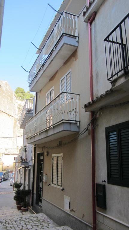 casa indipendente in vendita a Scicli