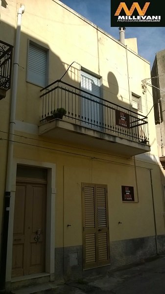 casa indipendente in vendita a Scicli in zona Donnalucata