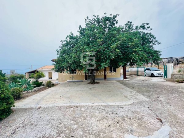 casa indipendente in vendita a Scicli in zona Sampieri