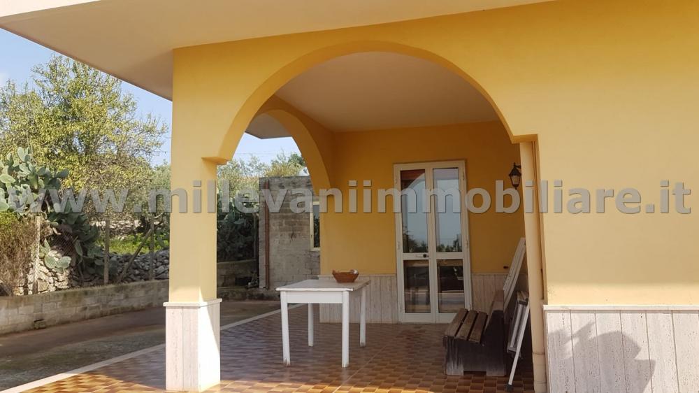 casa indipendente in vendita a Scicli