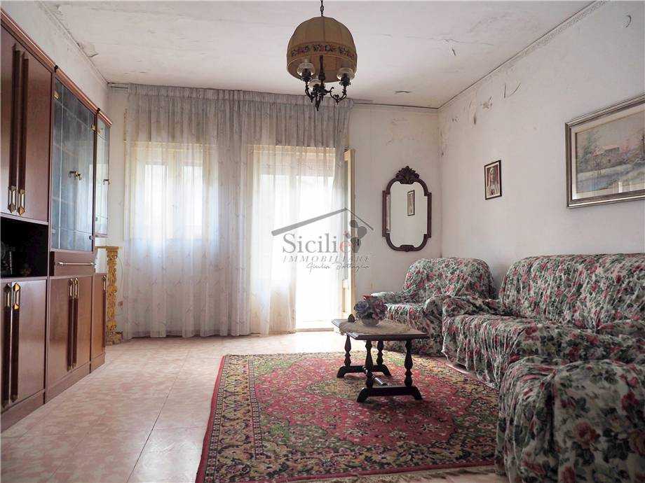 casa indipendente in vendita a Scicli