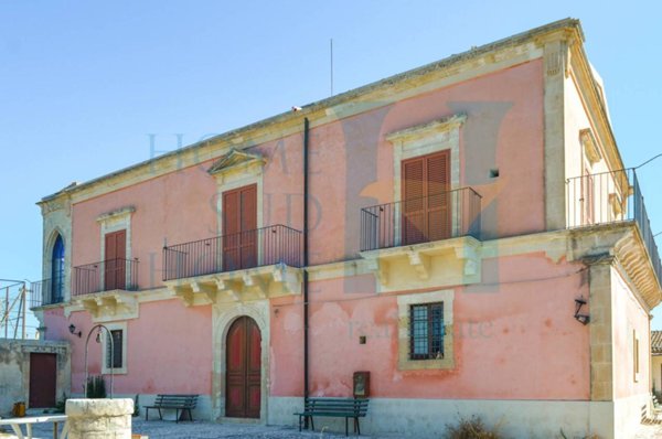 villa in vendita a Scicli in zona Sampieri