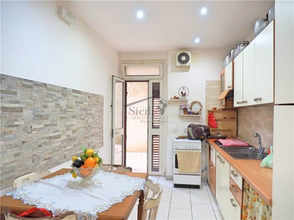 casa indipendente in vendita a Scicli