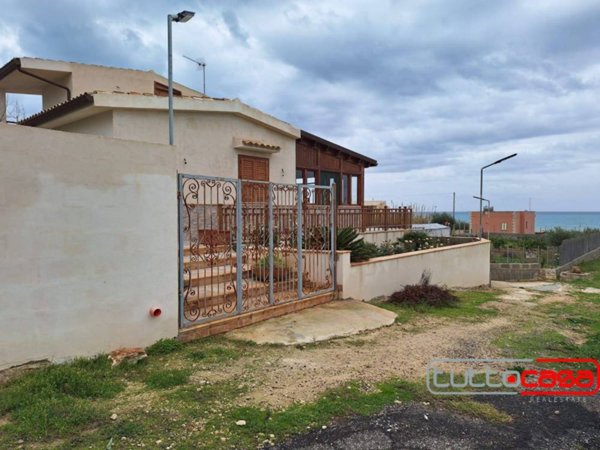 casa indipendente in vendita a Scicli in zona Cava d'Aliga
