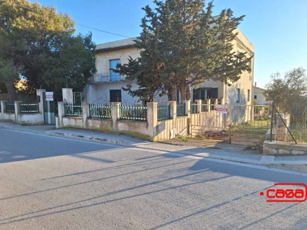 casa indipendente in vendita a Scicli in zona Cava d'Aliga