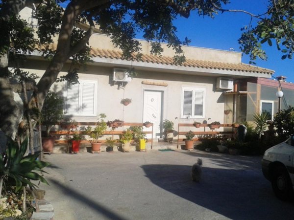 casa indipendente in vendita a Scicli in zona Sampieri