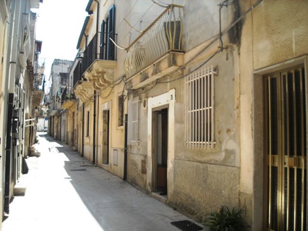 casa indipendente in vendita a Scicli