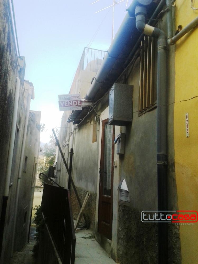 casa indipendente in vendita a Scicli