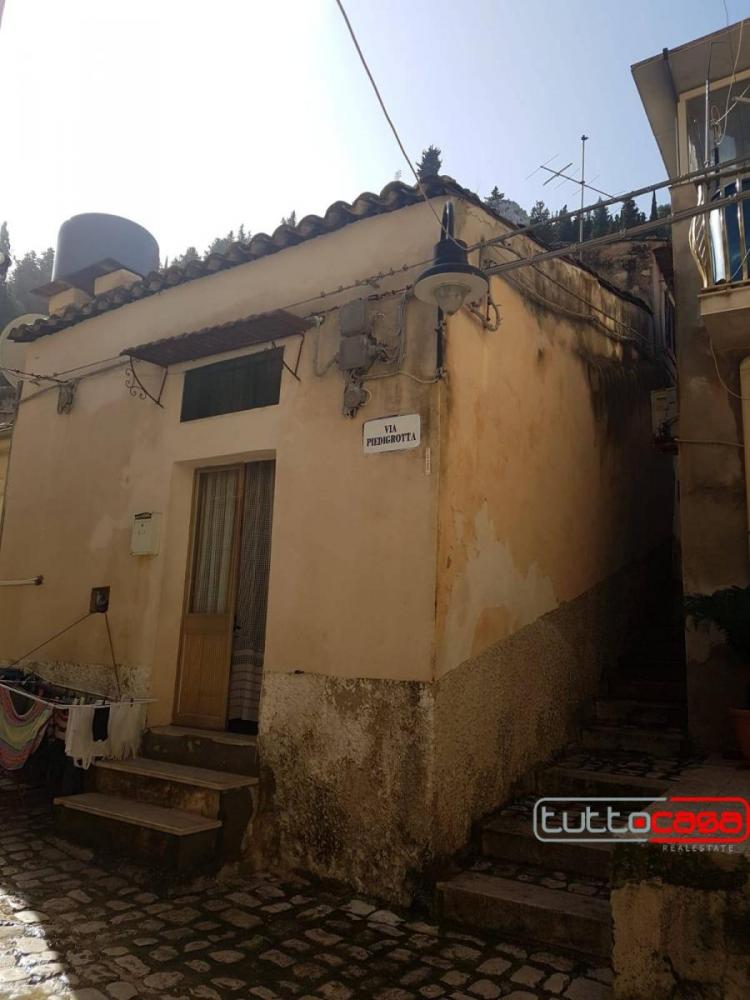 casa indipendente in vendita a Scicli