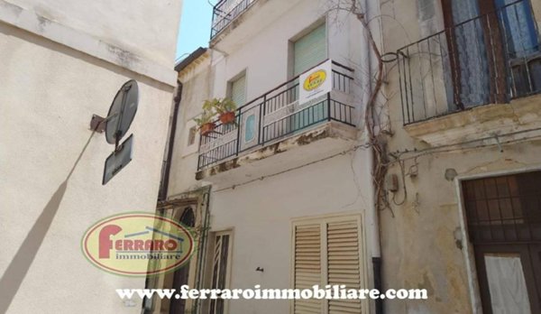 casa indipendente in vendita a Scicli
