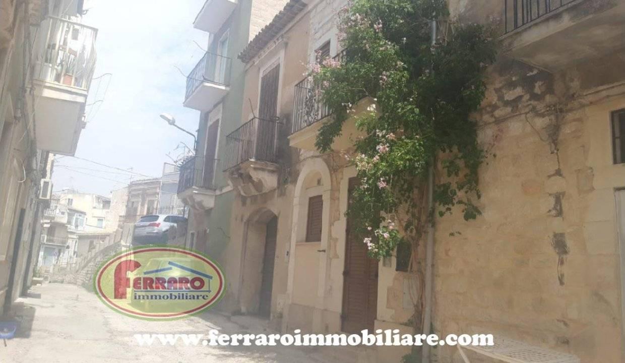 casa indipendente in vendita a Scicli