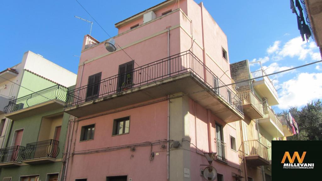 casa indipendente in vendita a Scicli