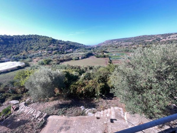 casa indipendente in vendita a Scicli