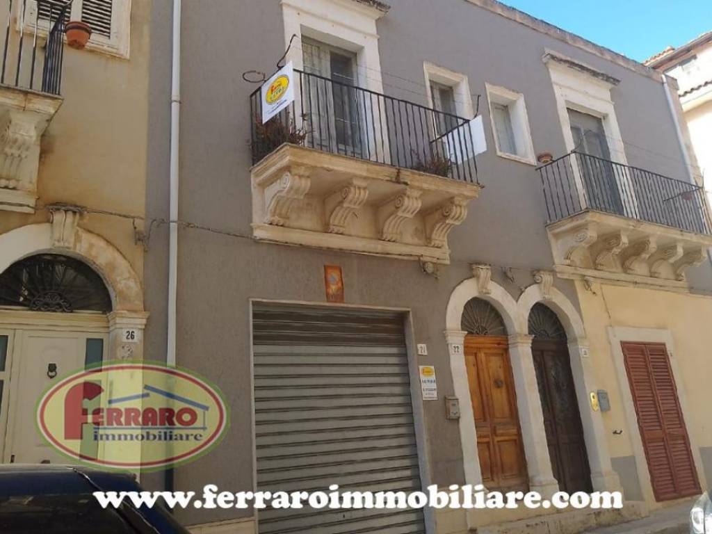 casa indipendente in vendita a Scicli