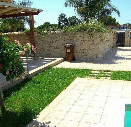 casa indipendente in vendita a Scicli in zona Donnalucata
