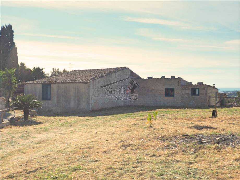 casa indipendente in vendita a Scicli