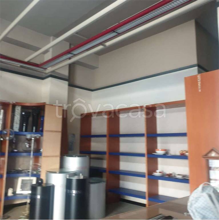 locale commerciale in vendita a Scicli