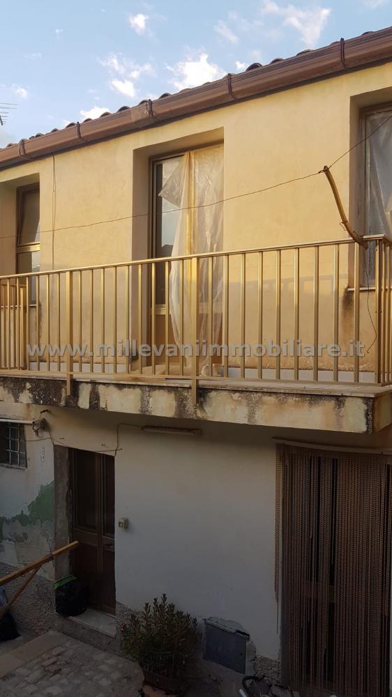 casa indipendente in vendita a Scicli