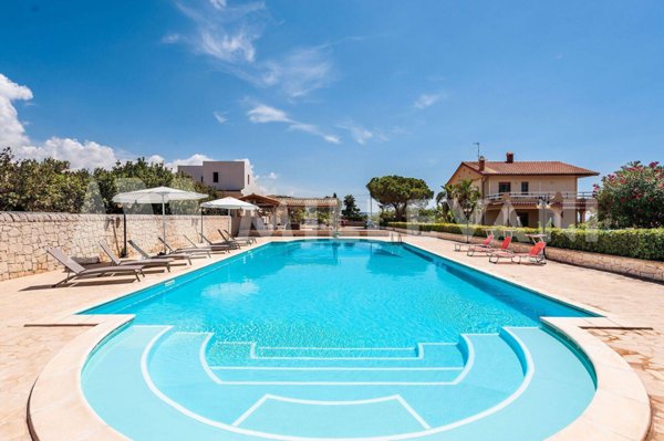 casa indipendente in vendita a Scicli in zona Donnalucata