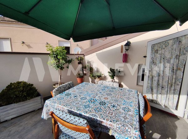 casa indipendente in vendita a Scicli