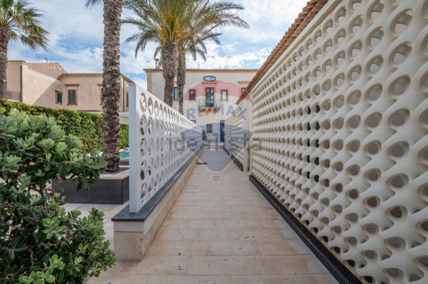 casa indipendente in vendita a Scicli