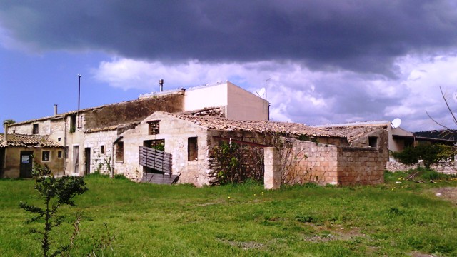 casa indipendente in vendita a Scicli