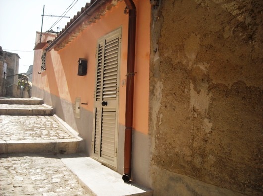 casa indipendente in vendita a Scicli
