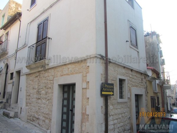 casa indipendente in vendita a Scicli