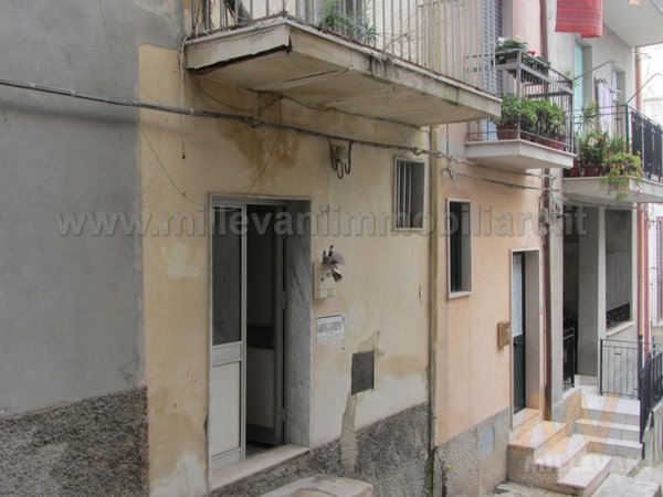casa indipendente in vendita a Scicli