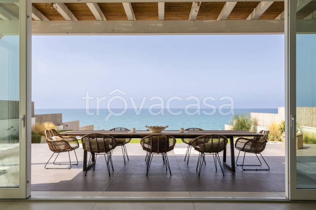 casa indipendente in vendita a Scicli in zona Cava d'Aliga