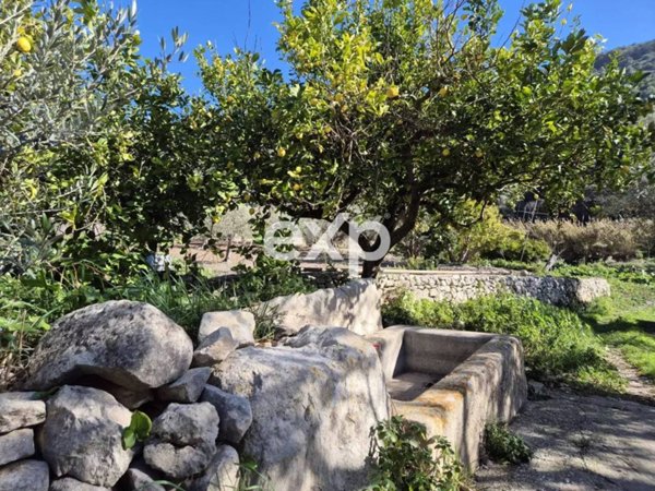 casa indipendente in vendita a Scicli