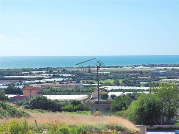 casa indipendente in vendita a Scicli