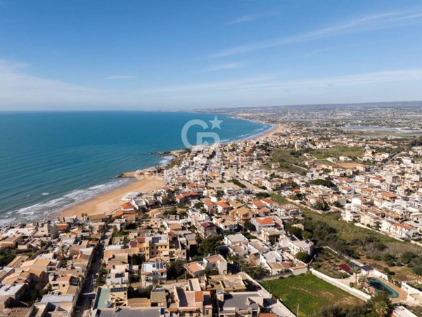 appartamento in vendita a Scicli in zona Cava d'Aliga