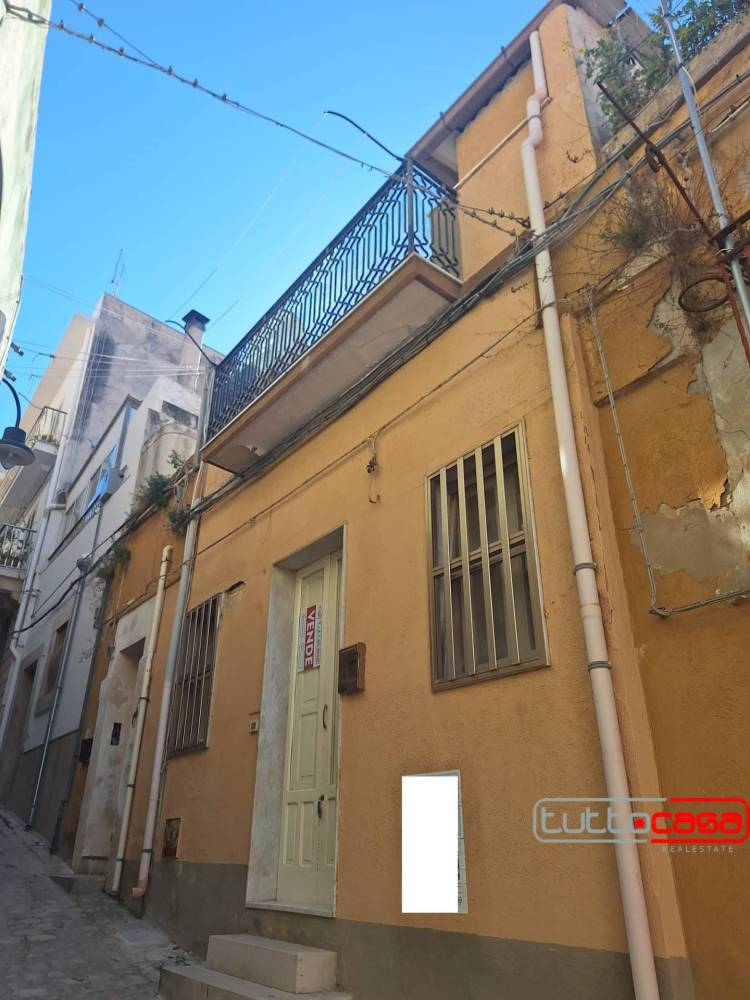 casa indipendente in vendita a Scicli