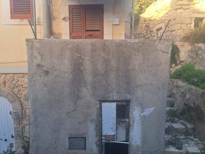 casa indipendente in vendita a Scicli