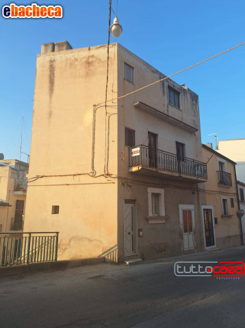 casa indipendente in vendita a Scicli