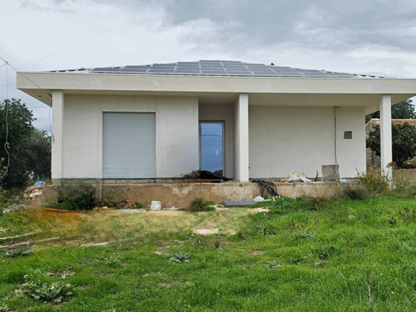 casa indipendente in vendita a Scicli
