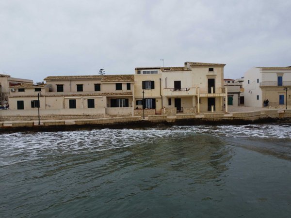 casa indipendente in vendita a Scicli in zona Sampieri