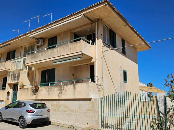 appartamento in vendita a Scicli in zona Cava d'Aliga