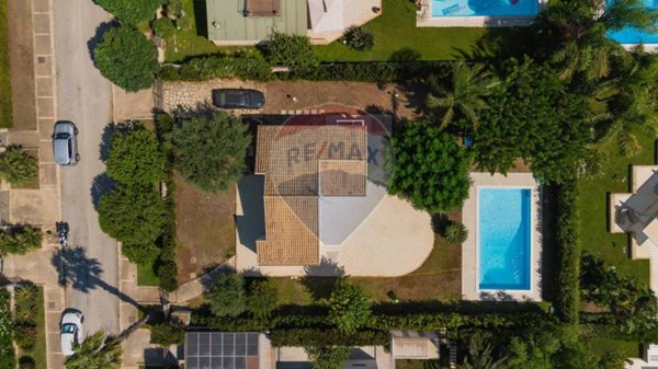 casa indipendente in vendita a Scicli