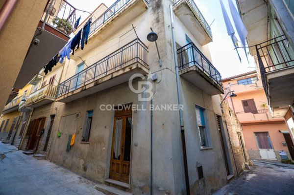 casa indipendente in vendita a Scicli