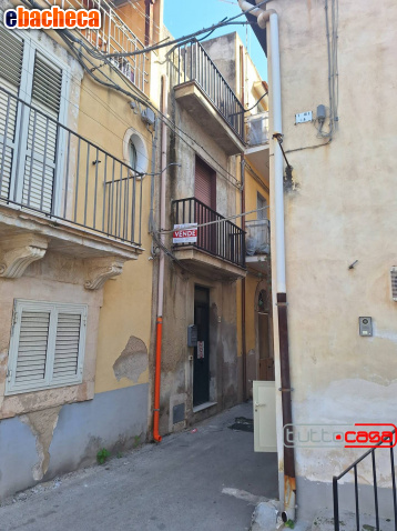 casa indipendente in vendita a Scicli